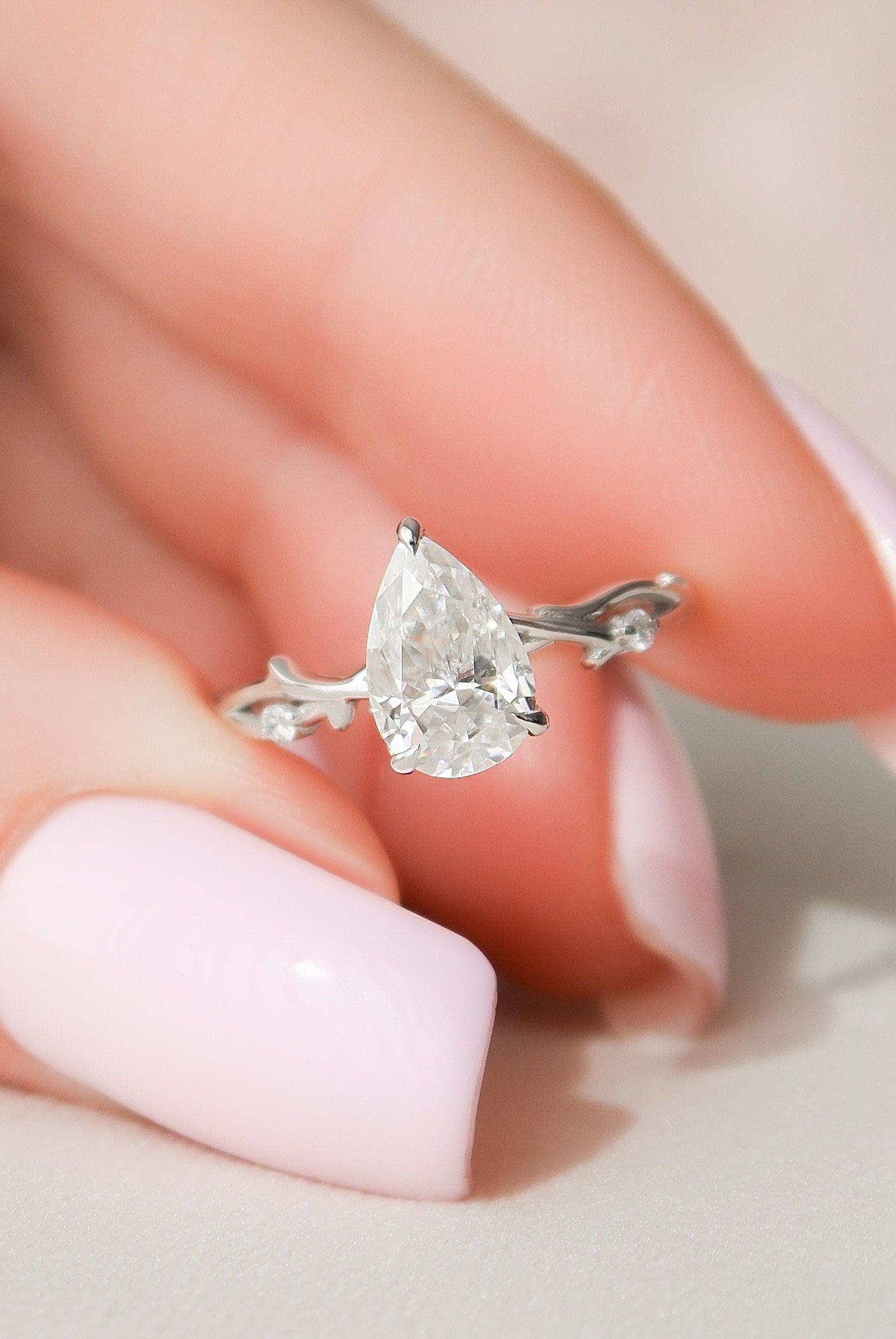 1.0CT Pear Twig Moissanite Diamond Engagement Ring For Women