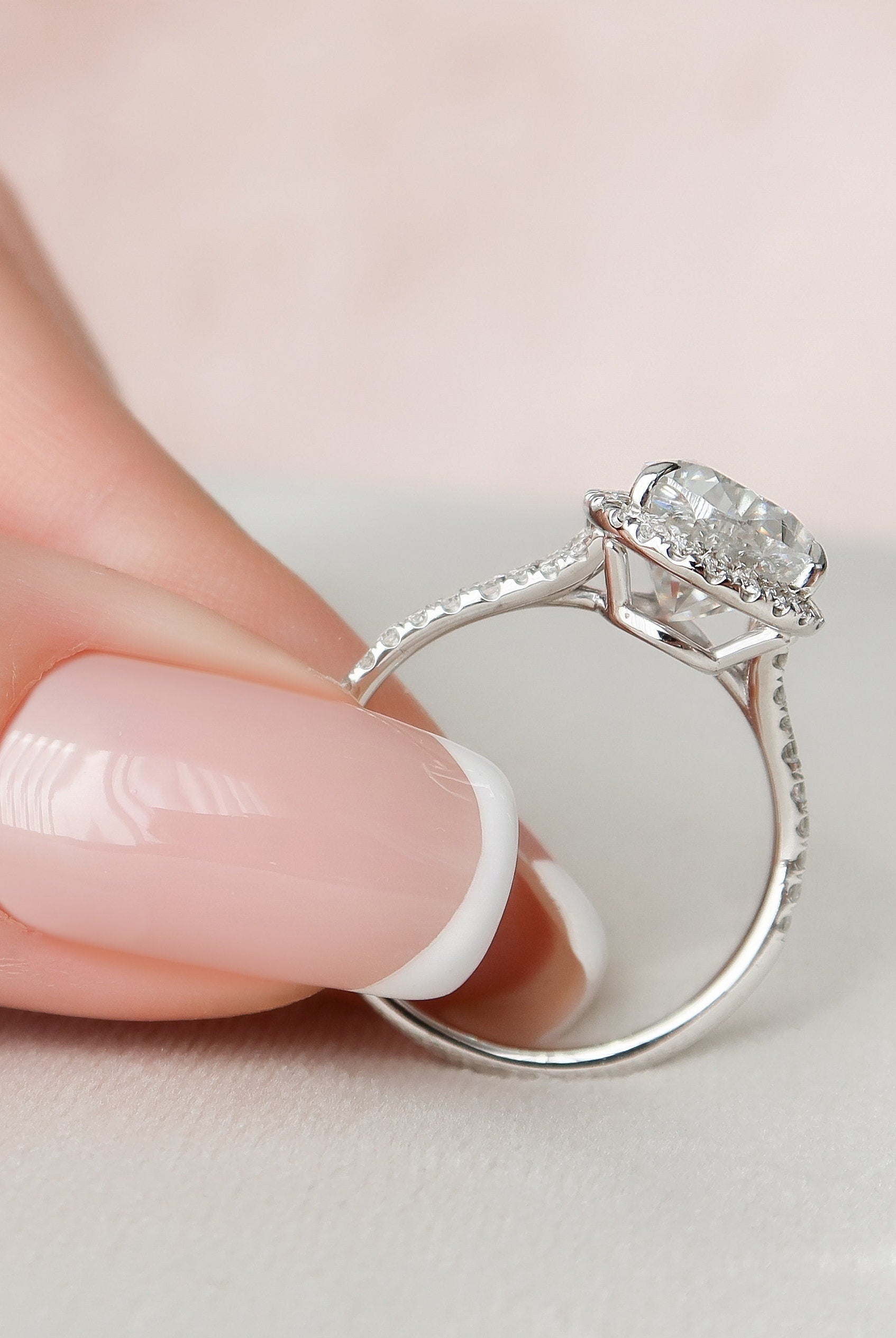 3.0CT Pear Halo Moissanite Diamond Split Shank Engagement Ring In Solid Gold