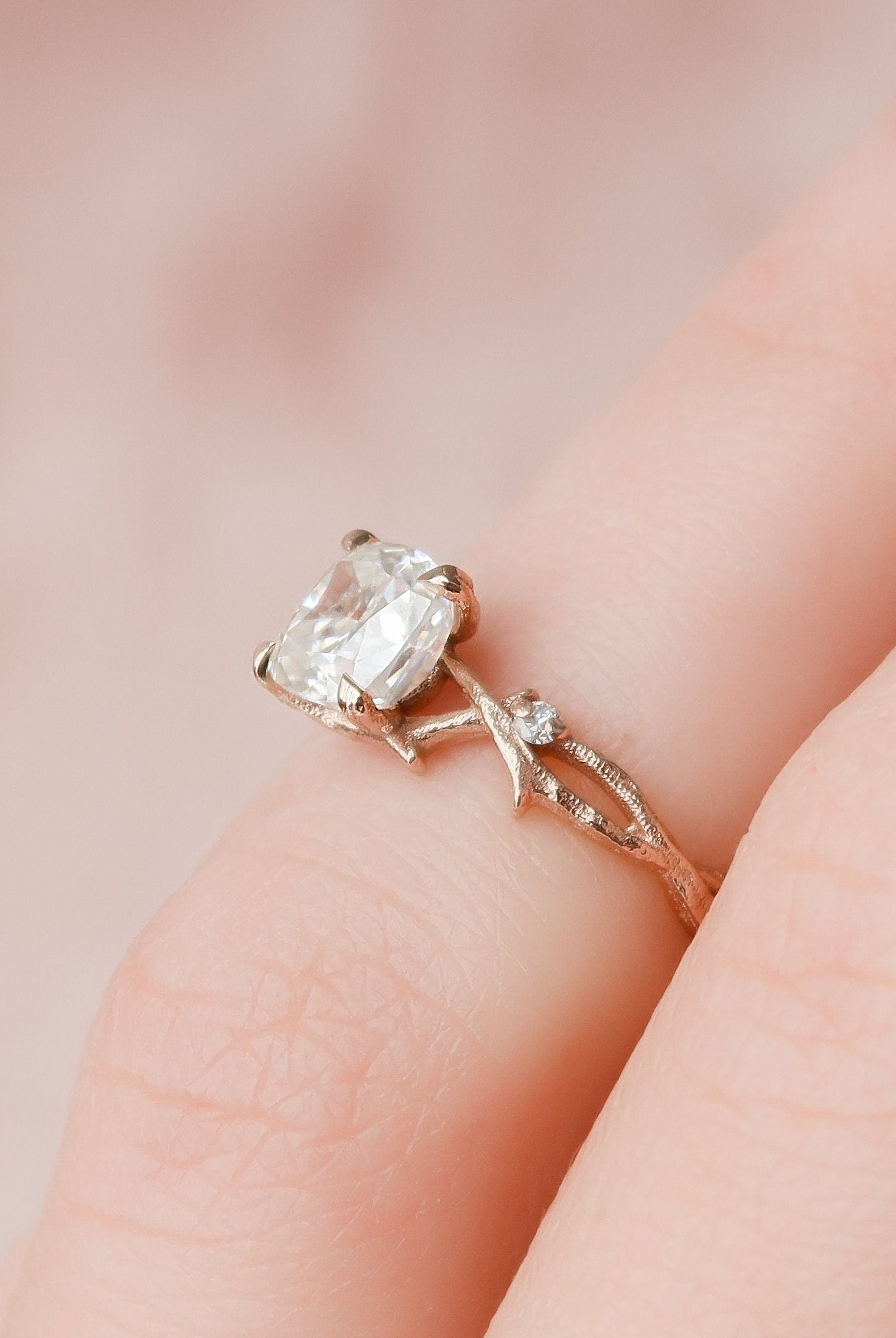 1.0CT Cushion Twig Moissanite Diamond Engagement Ring For Women