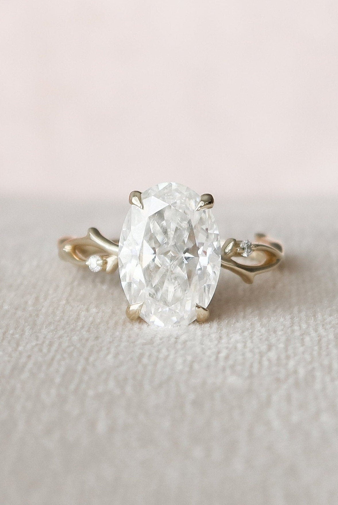 4.0CT Oval Twig Moissanite Diamond Engagement Ring For Women