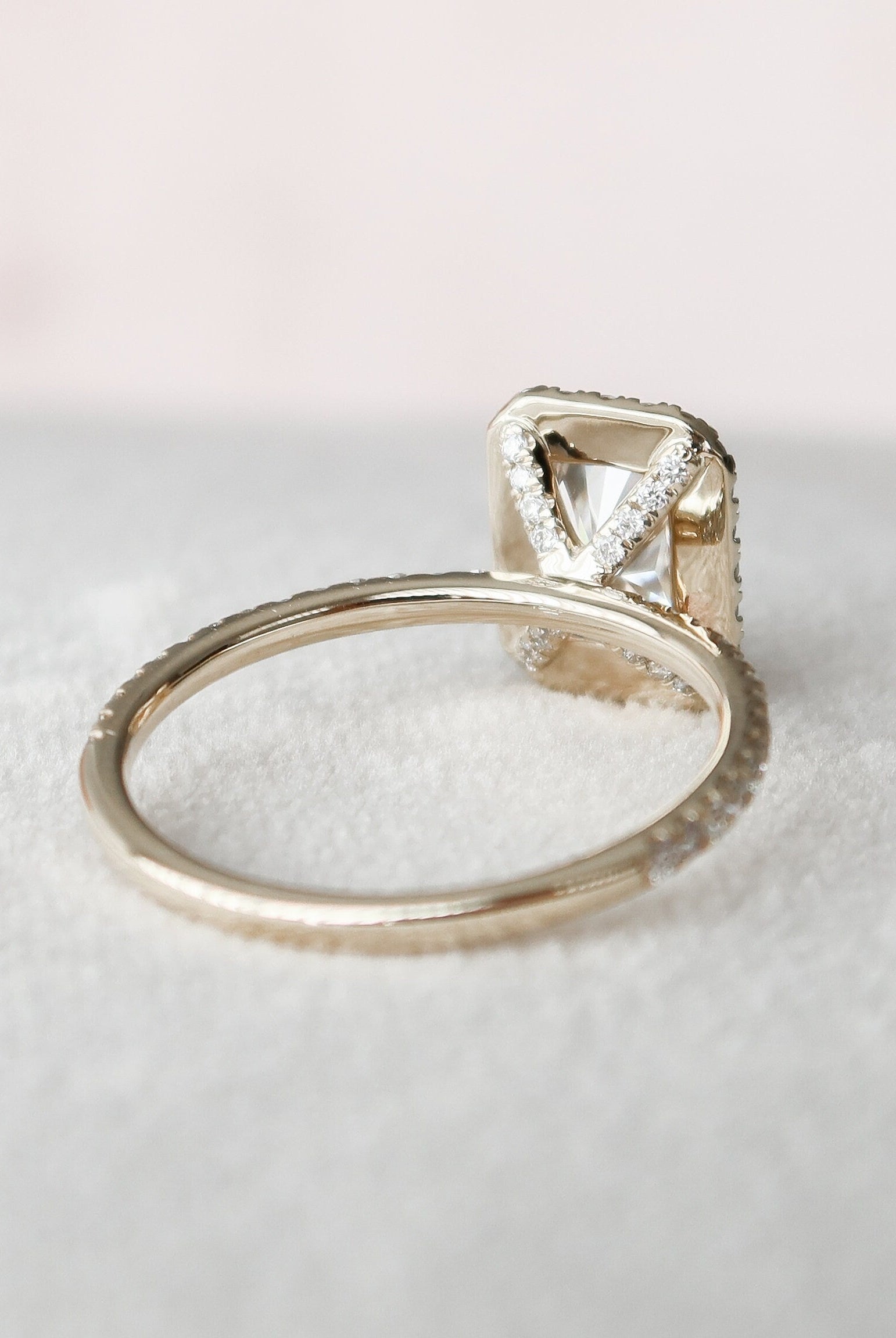 2.0CT Radiant Halo Moissanite Diamond Pave Engagement Ring
