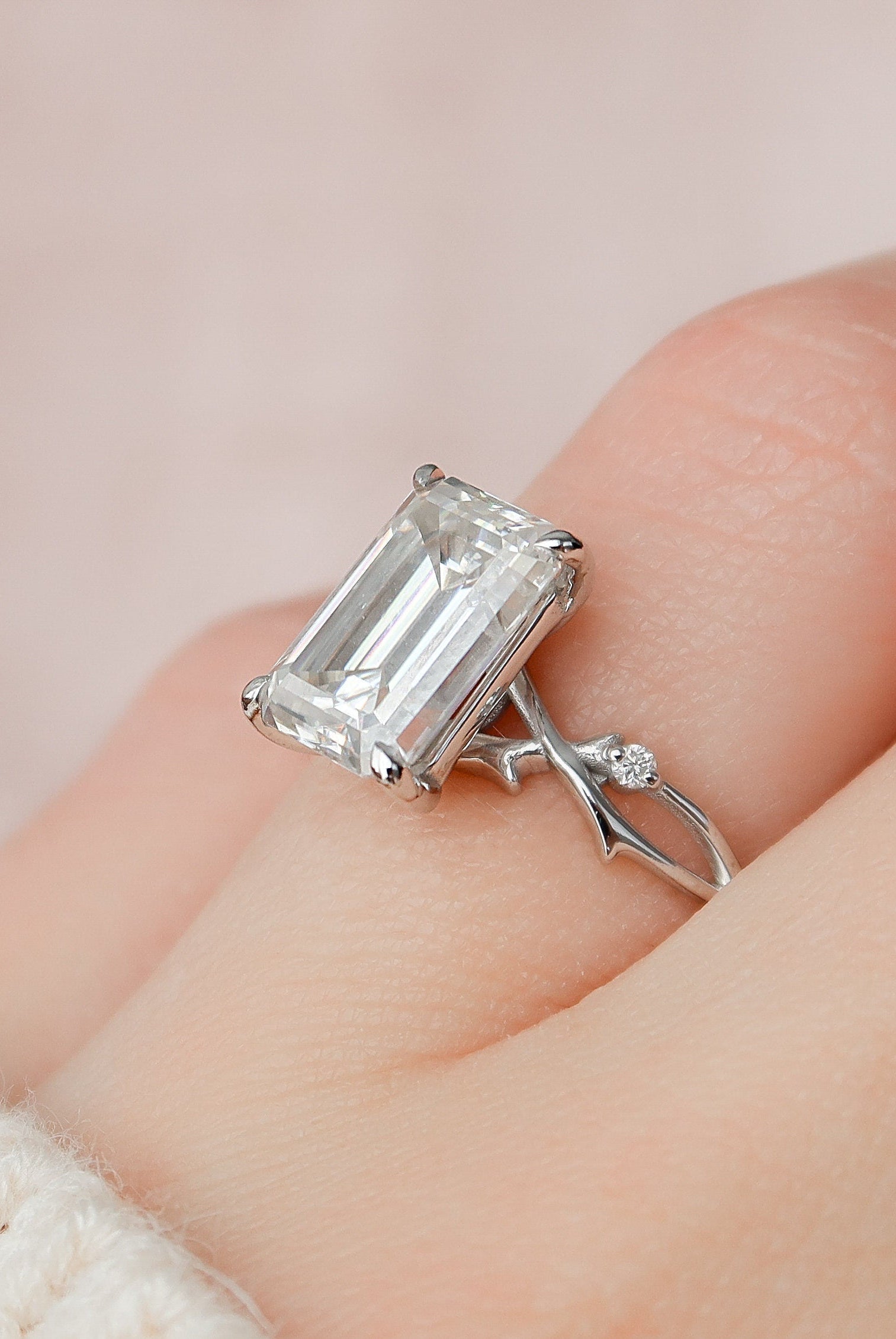 4.0CT Emerald Cut Twig Moissanite Diamond Engagement Ring For Women