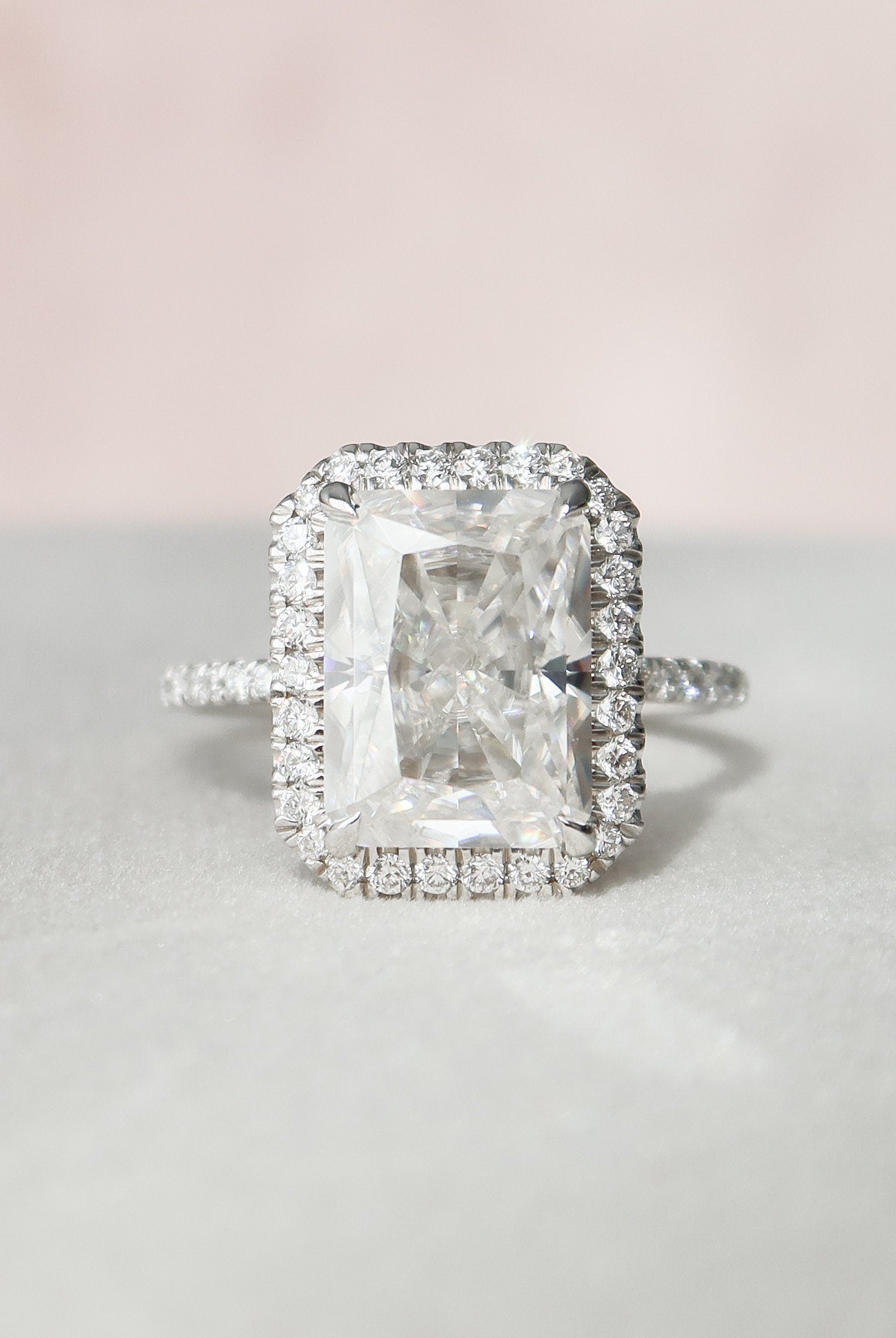 5.0CT Radiant Halo Moissanite Diamond Pave Engagement Ring For Women
