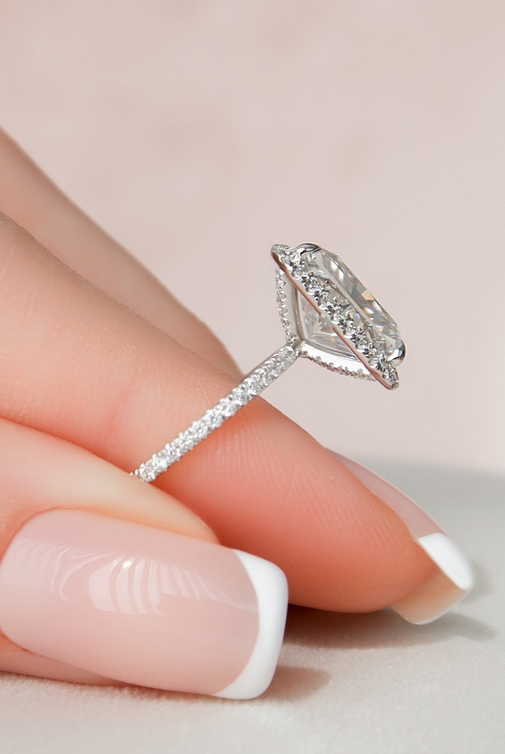 5.0CT Radiant Halo Moissanite Diamond Pave Engagement Ring For Women