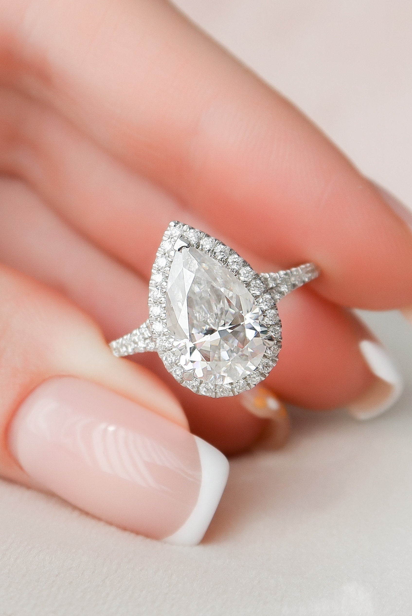 3.0CT Pear Halo Moissanite Diamond Split Shank Engagement Ring In Solid Gold