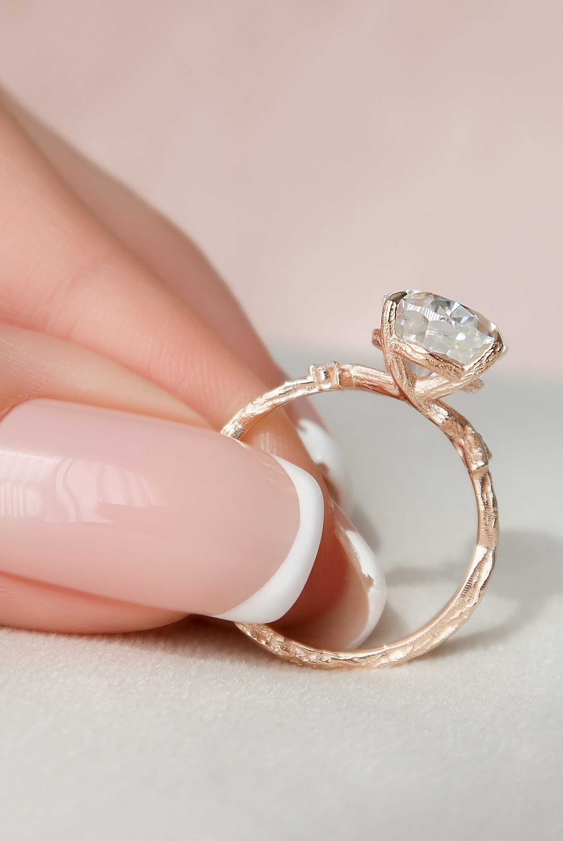 4.0CT Oval Twig Moissanite Diamond Engagement Ring For Women