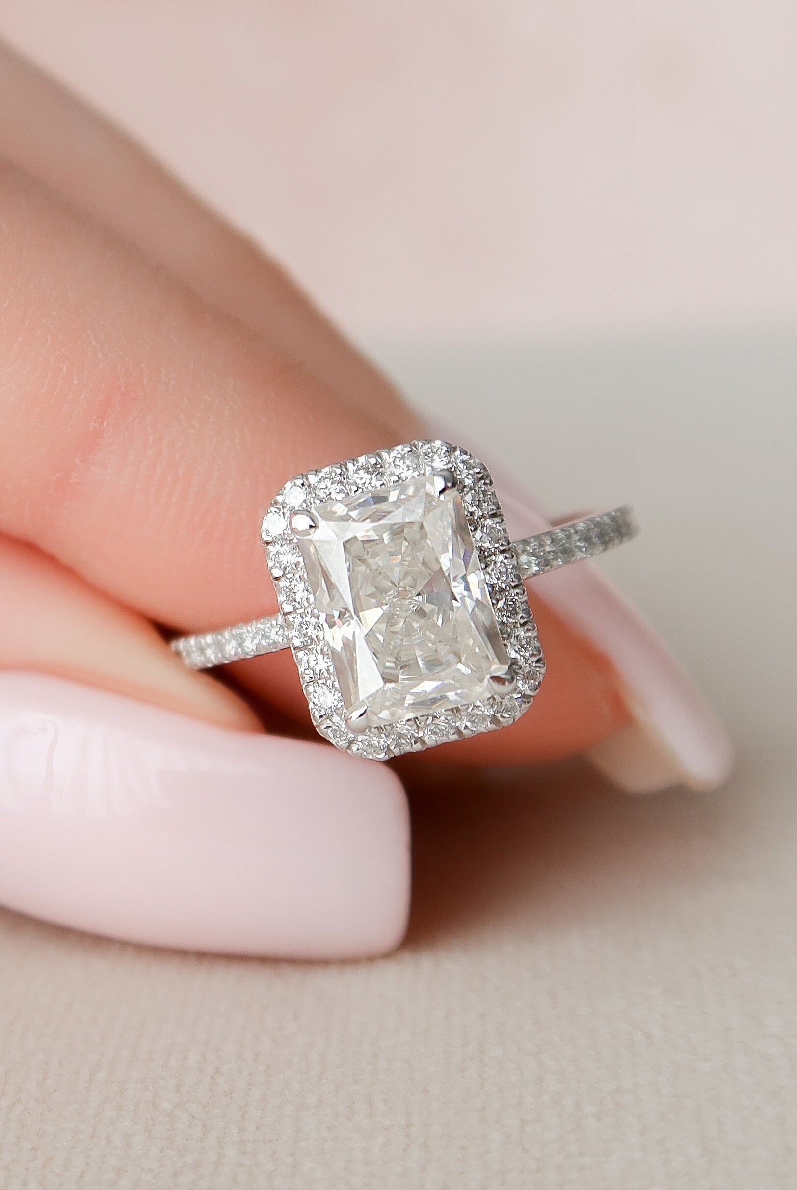2.0CT Radiant Halo Moissanite Diamond Pave Engagement Ring