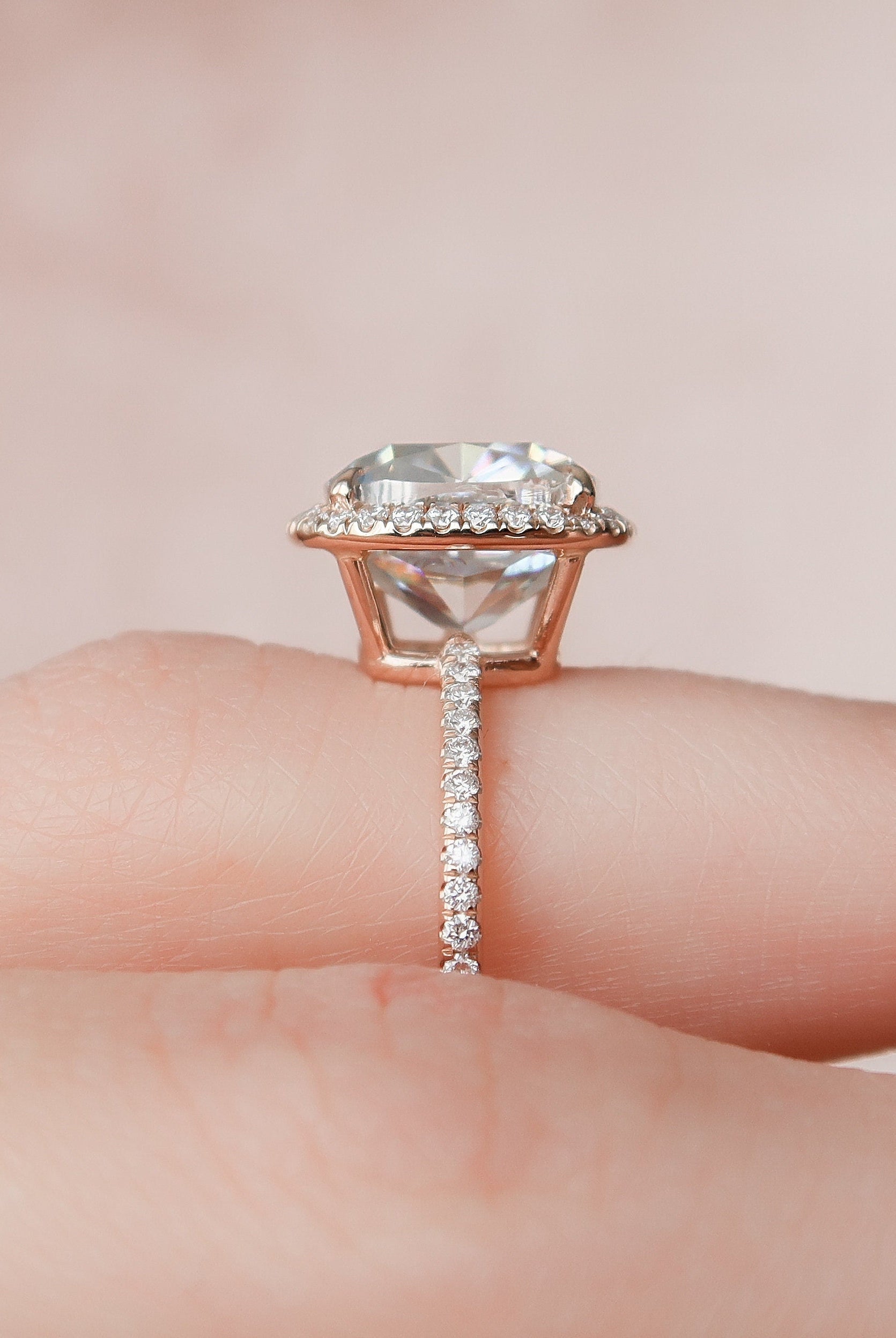 5.0CT Cushion Halo Moissanite Diamond Pave Engagement Ring For Women