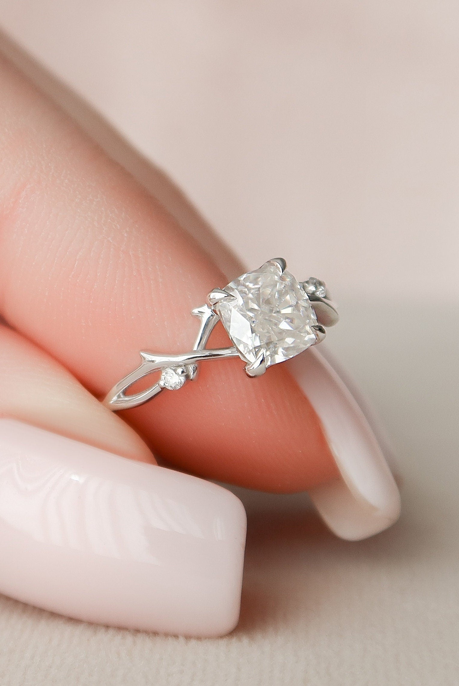 1.0CT Cushion Twig Moissanite Diamond Engagement Ring For Women