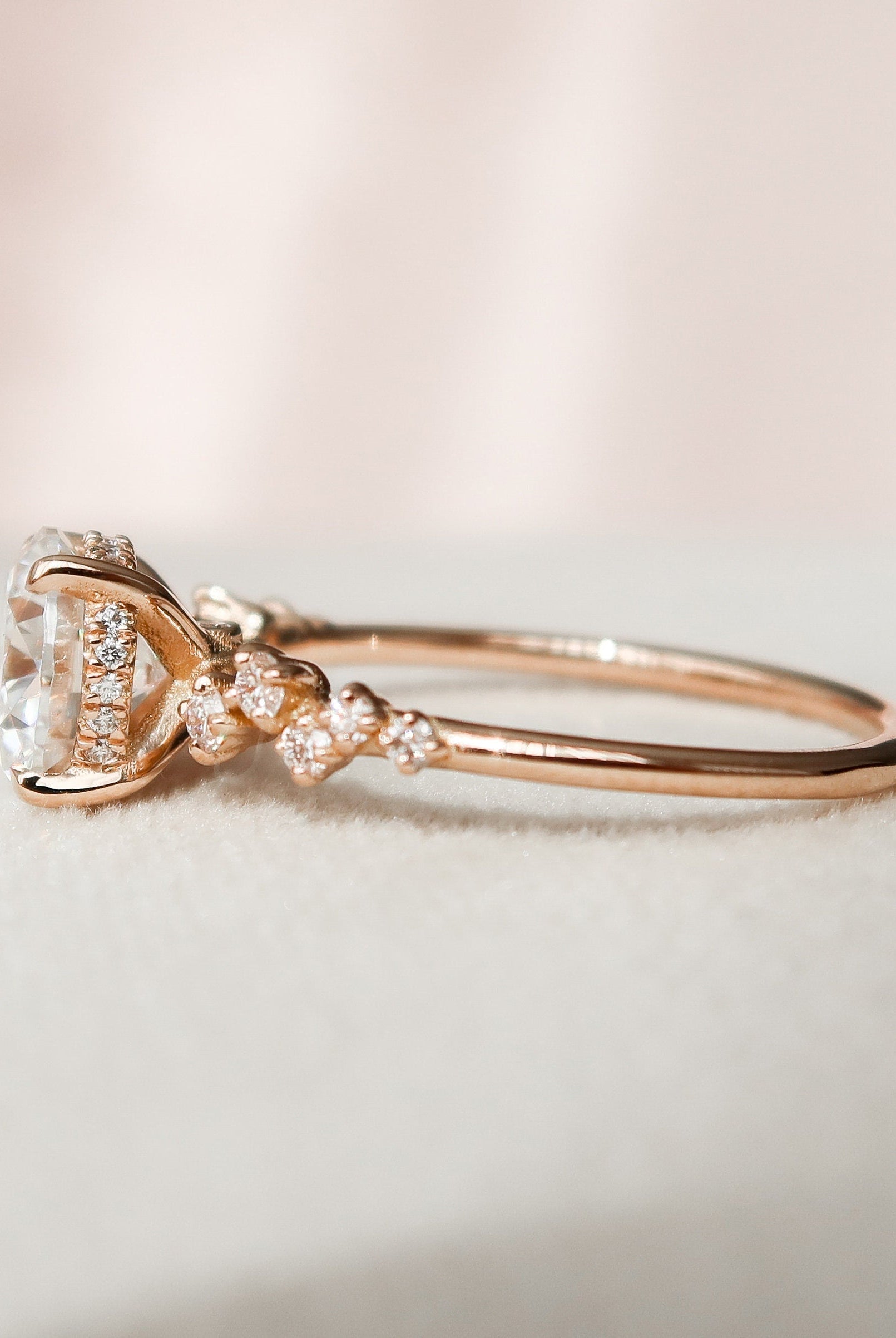 2.0CT Round Hidden Halo Moissanite Diamond Cluster Engagement Ring