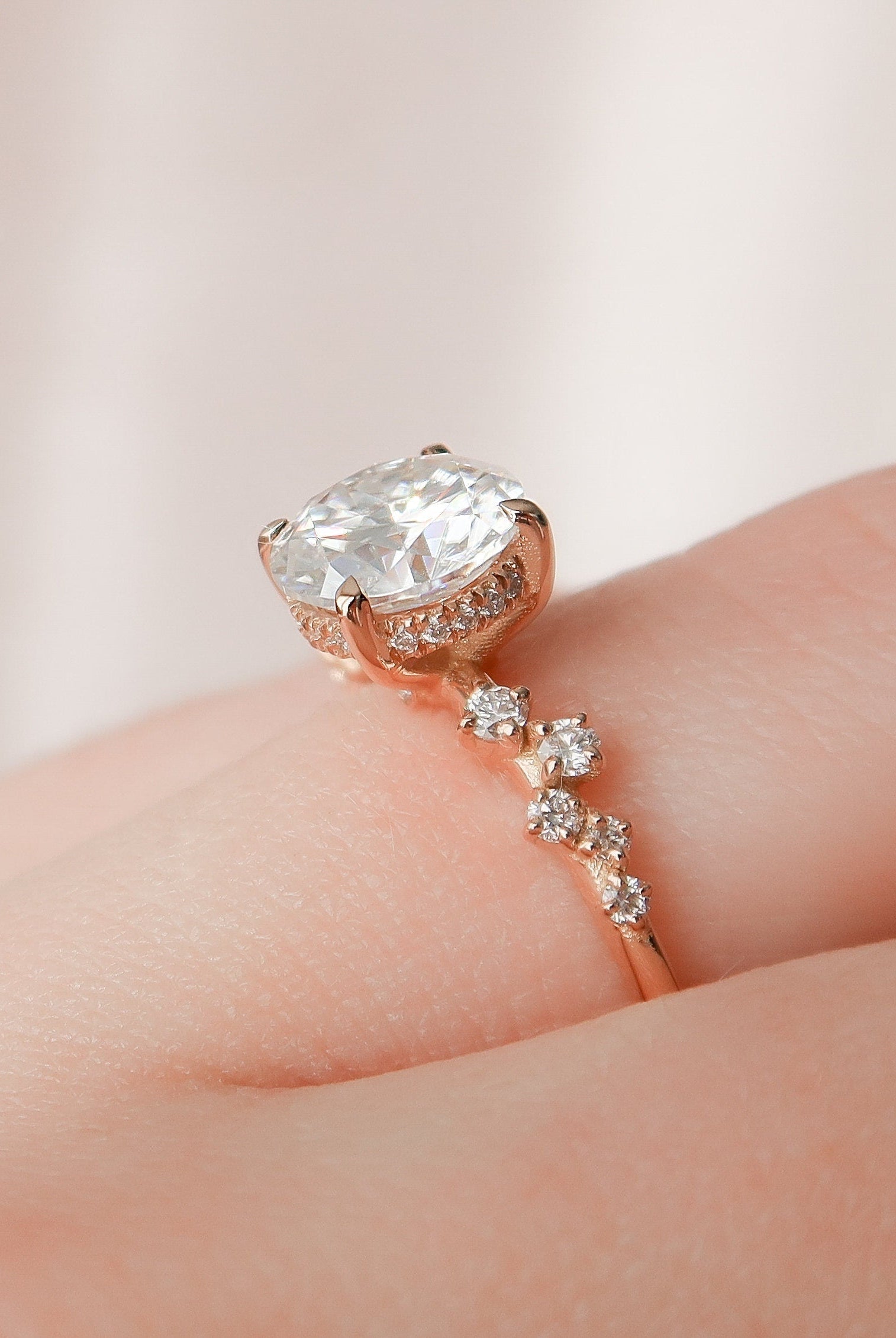 2.0CT Round Hidden Halo Moissanite Diamond Cluster Engagement Ring