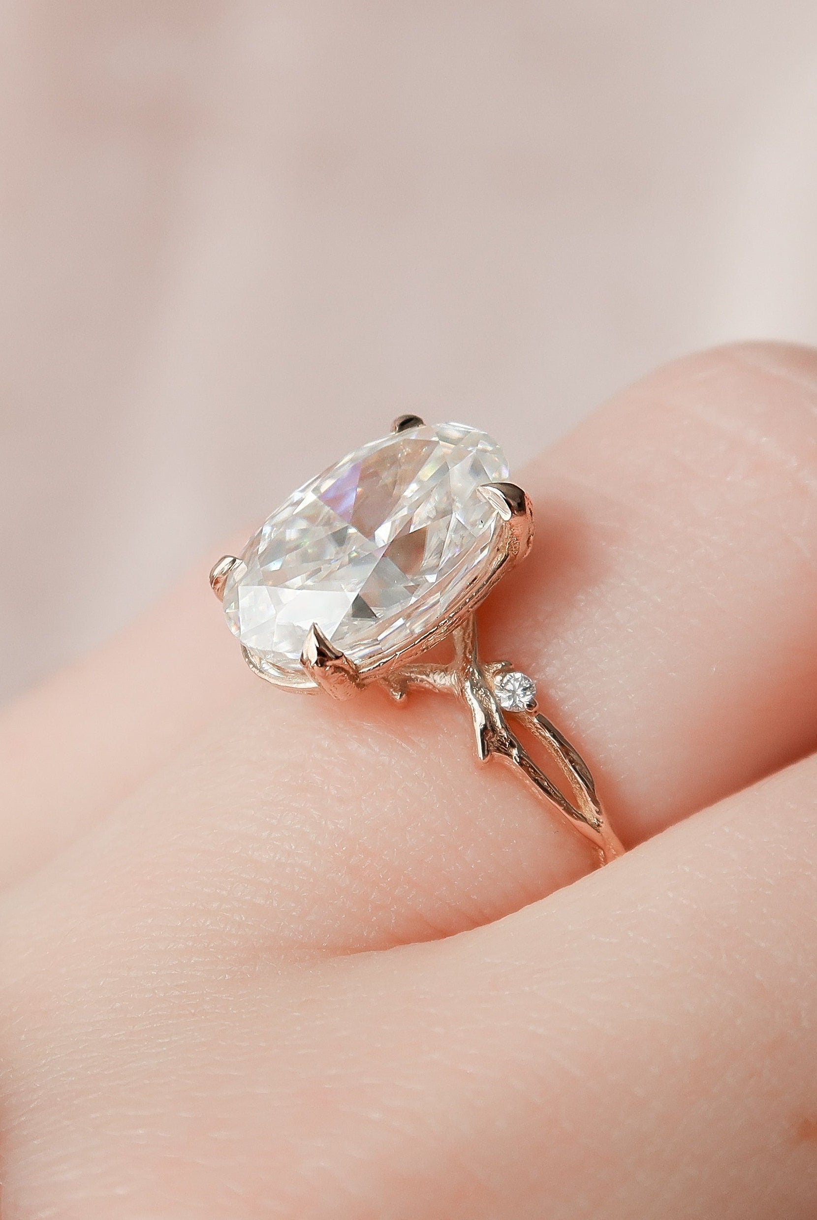 4.0CT Oval Twig Moissanite Diamond Engagement Ring For Women