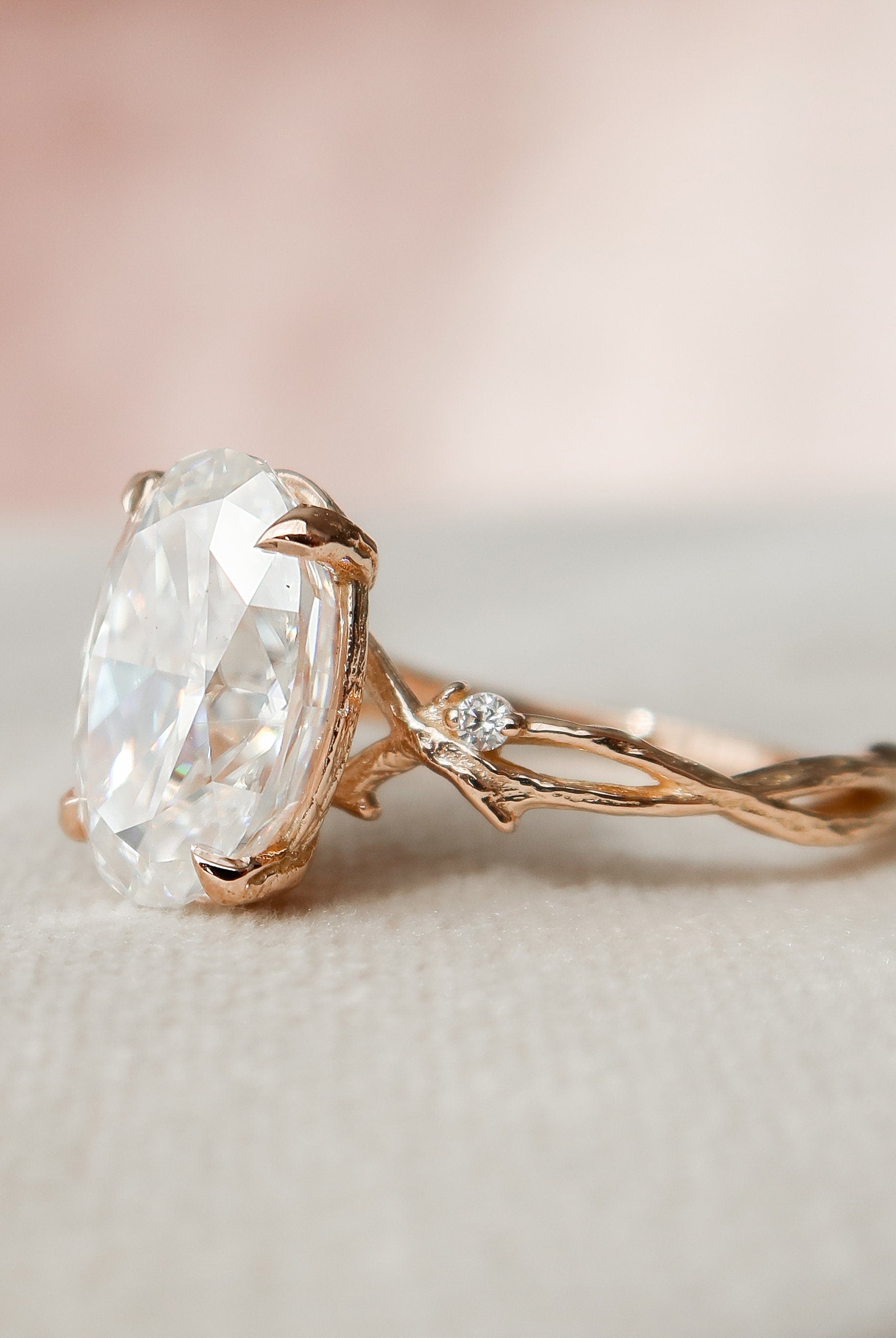 4.0CT Oval Twig Moissanite Diamond Engagement Ring For Women