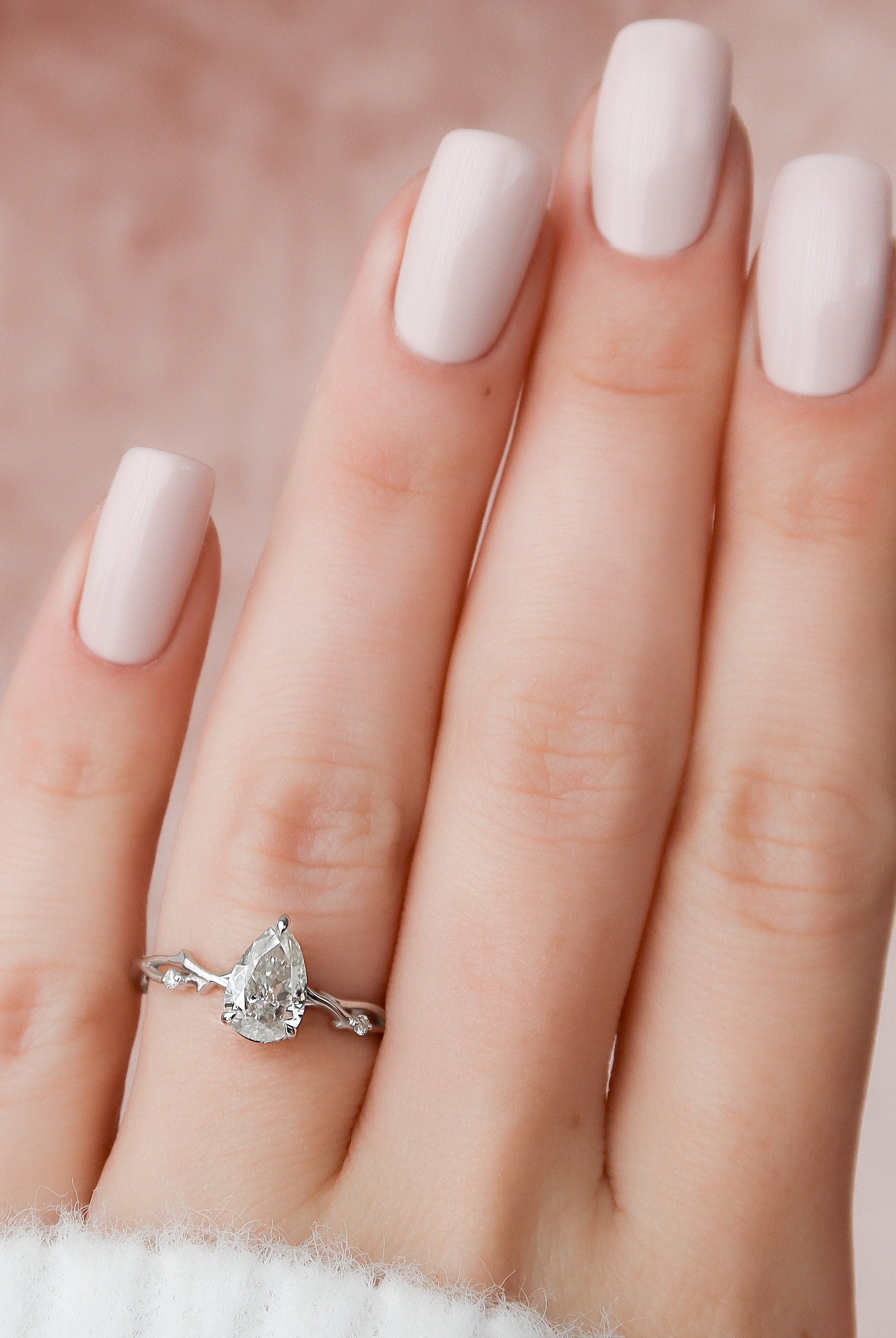 1.0CT Pear Twig Moissanite Diamond Engagement Ring For Women
