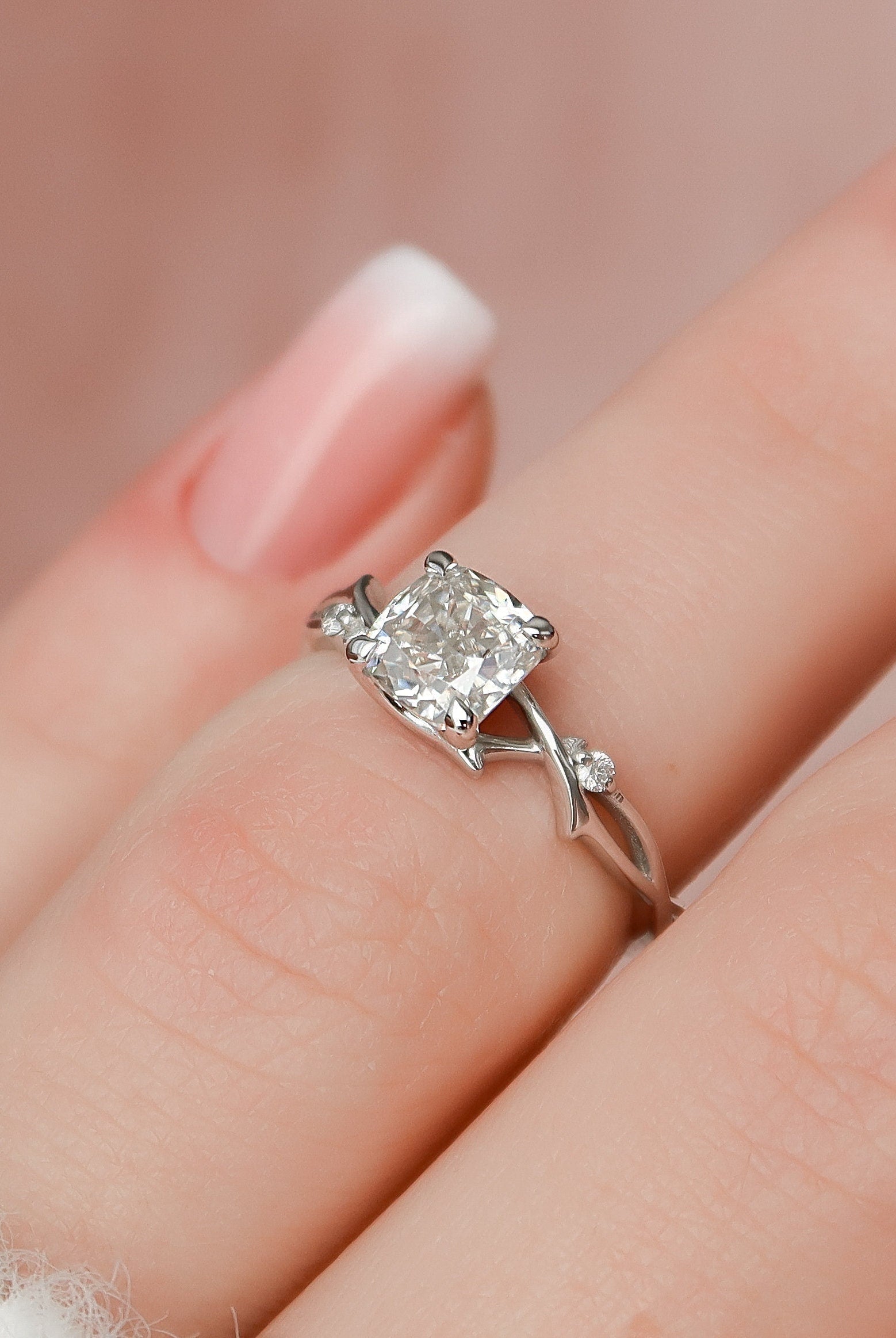 1.0CT Cushion Twig Moissanite Diamond Engagement Ring For Women