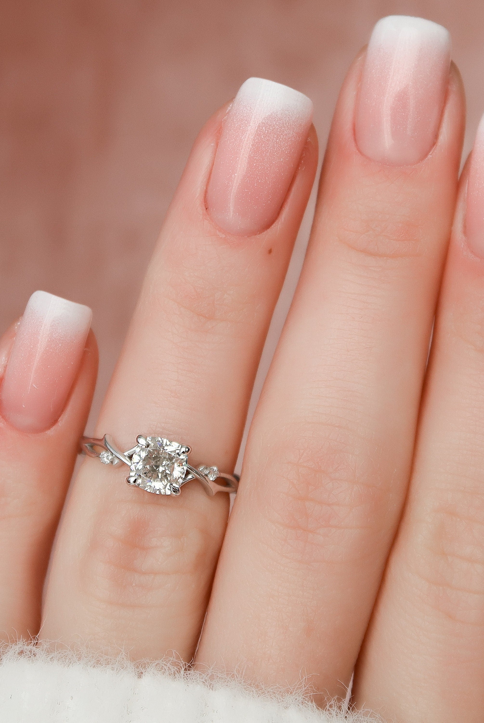 1.0CT Cushion Twig Moissanite Diamond Engagement Ring For Women