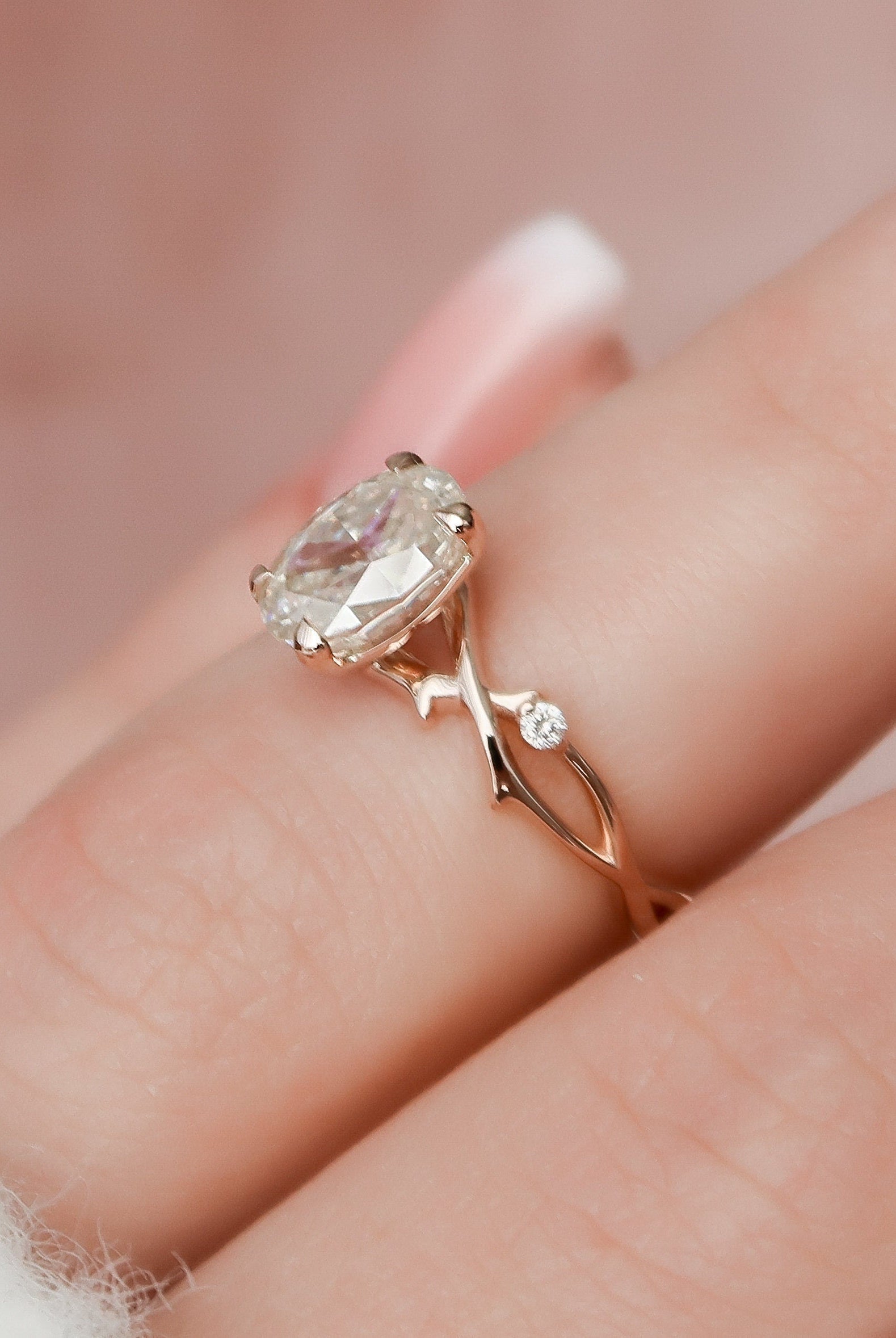 1.0CT Oval Twig Moissanite Diamond Engagement Ring In Solid Gold