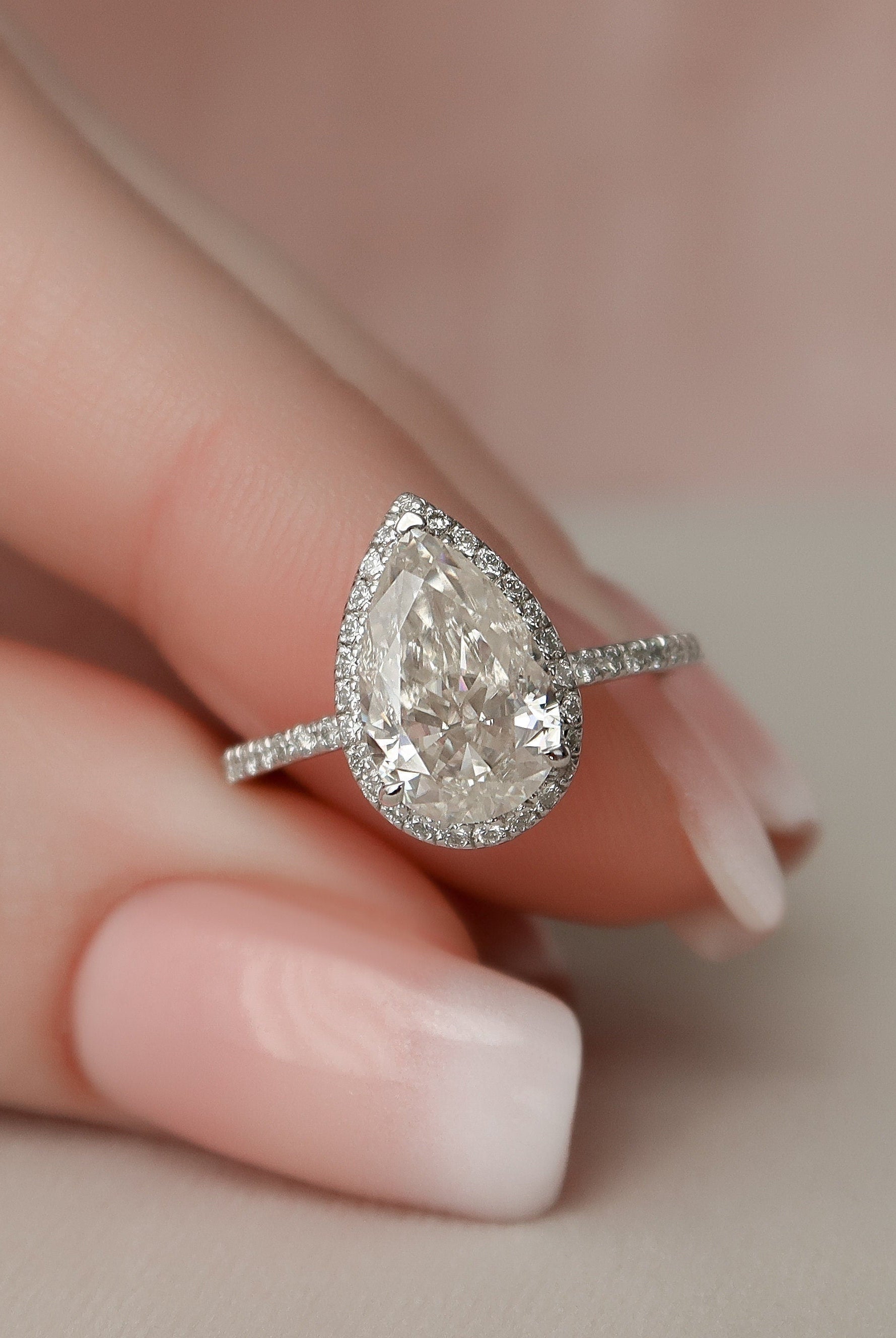 2.0CT Pear Halo Moissanite Diamond Pave Engagement Ring
