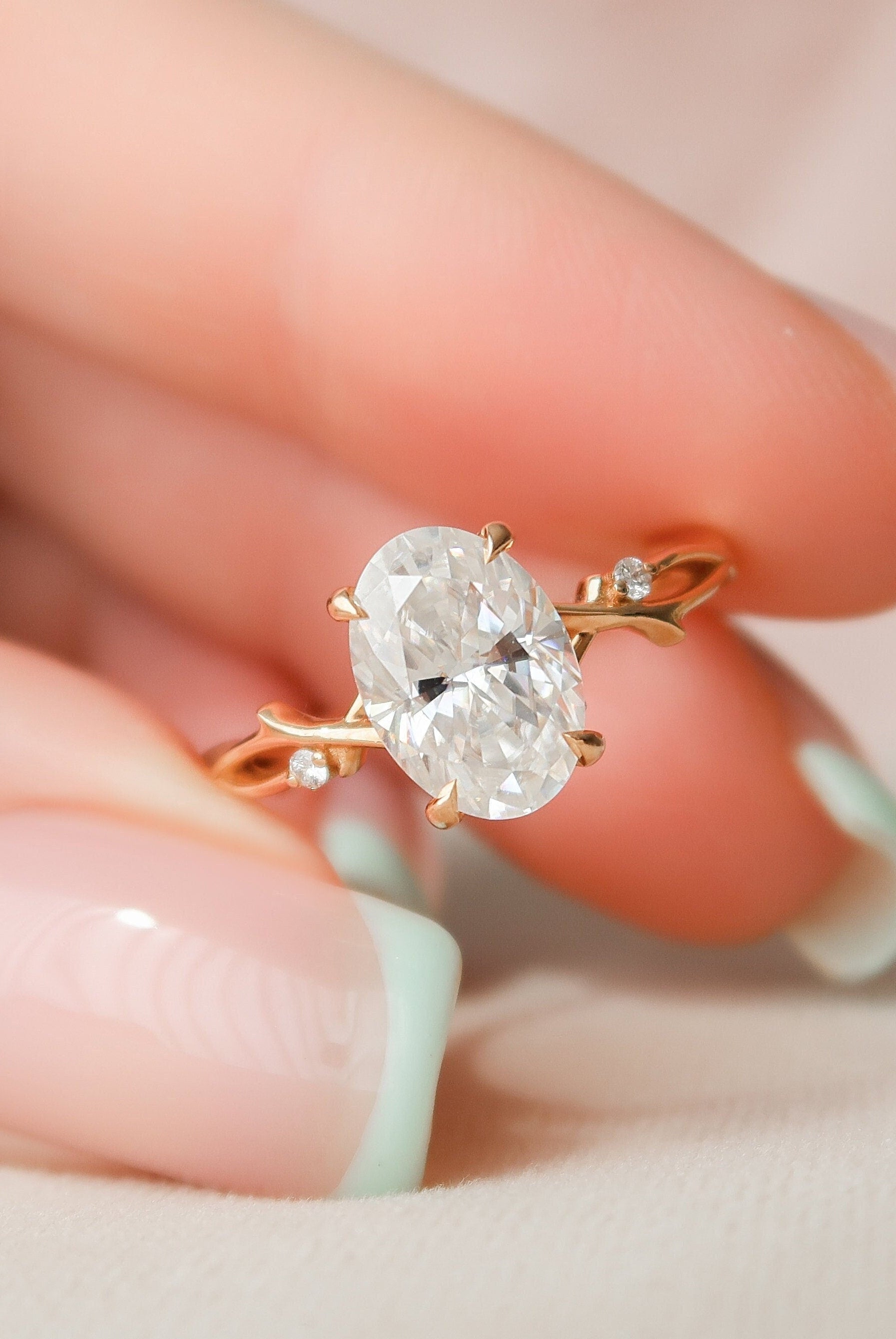 2.0CT Oval Twig Moissanite Diamond Engagement Ring For Women