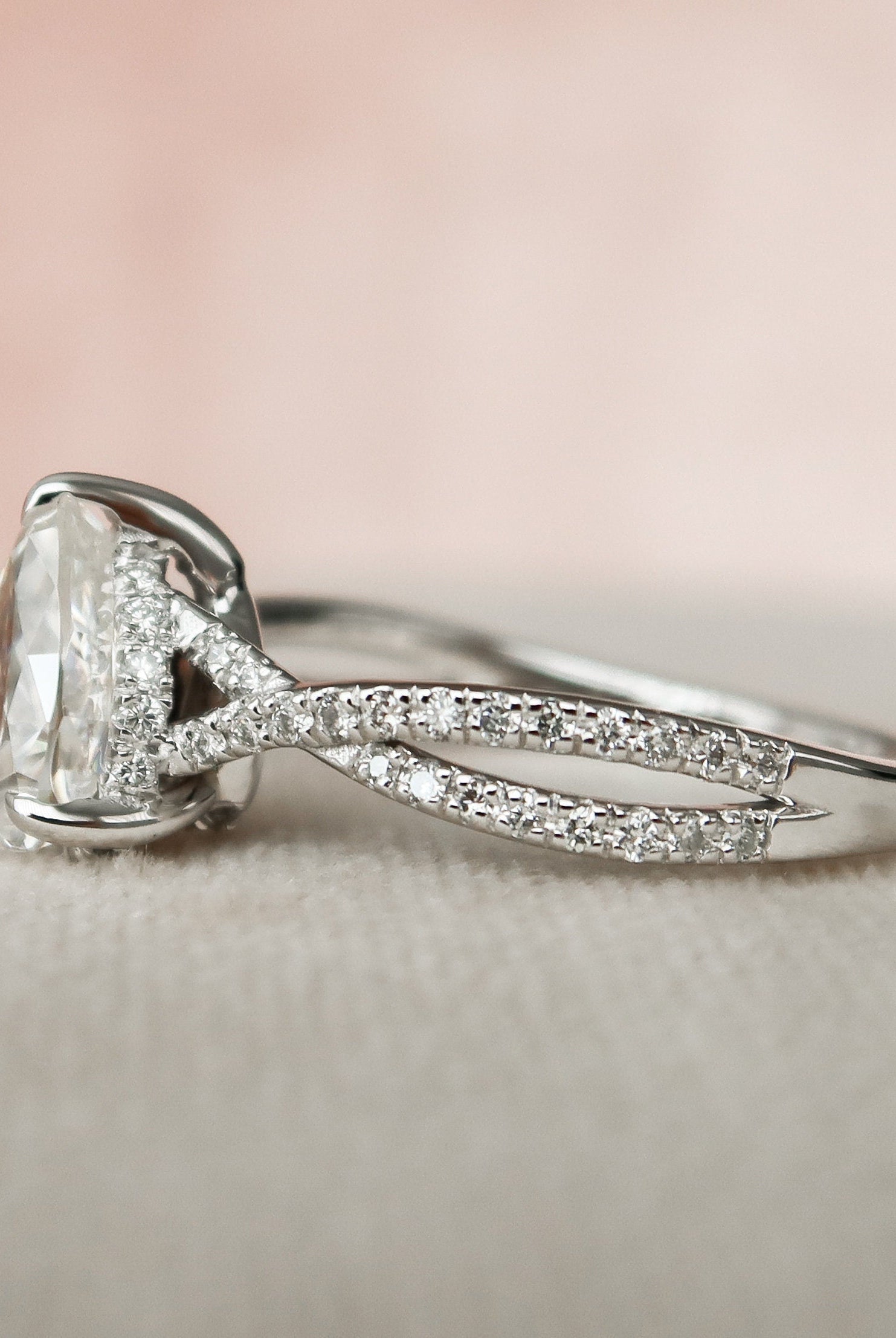 1.0CT Pear Split Shank Moissanite Diamond Hidden Halo Engagement Ring