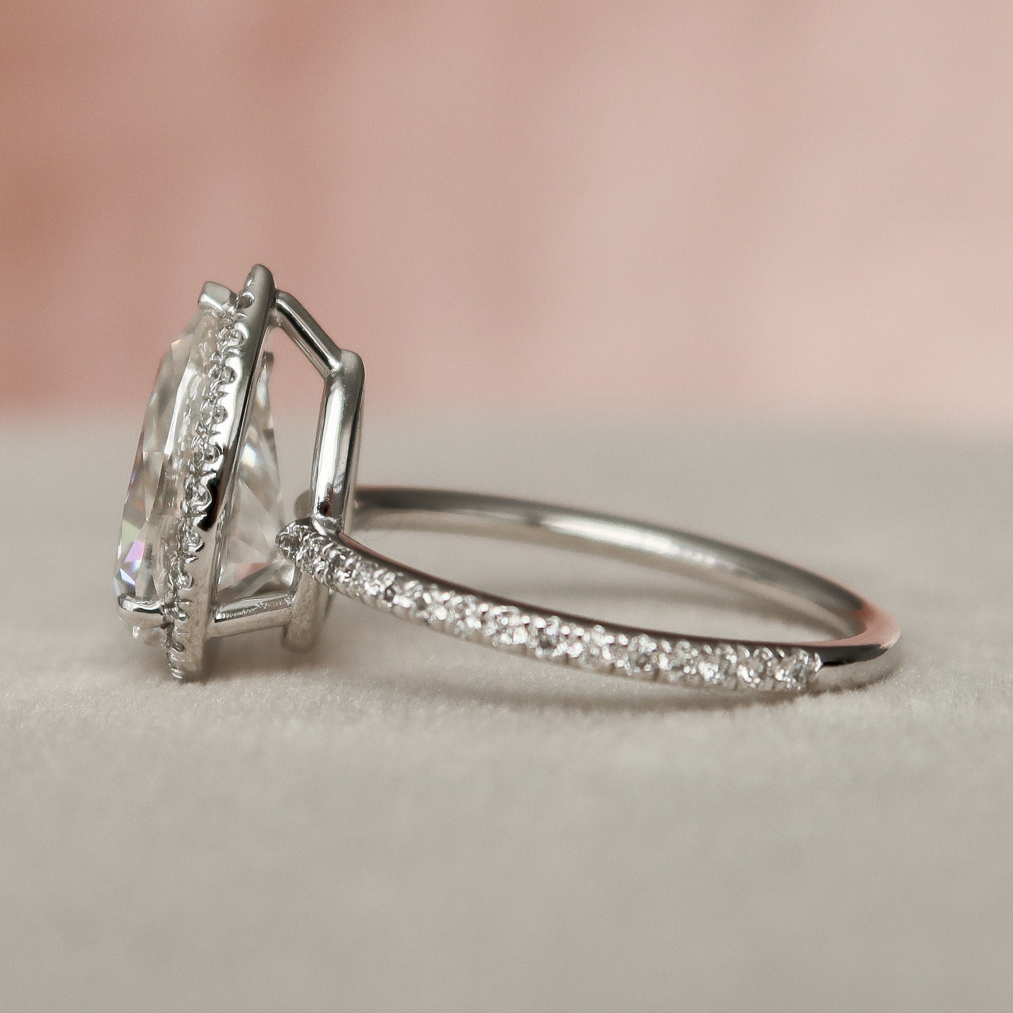 2.0CT Pear Halo Moissanite Diamond Pave Engagement Ring