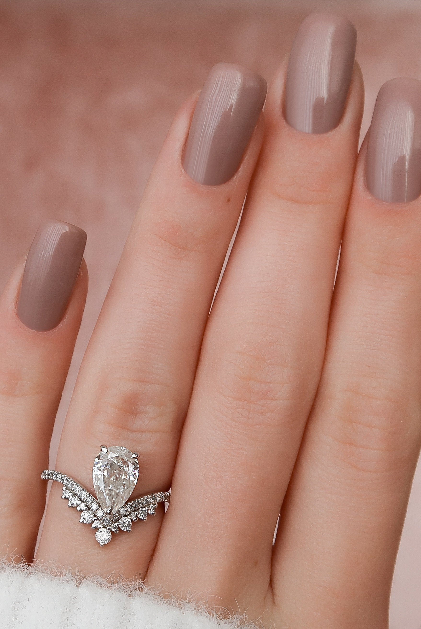 1.50CT Pear Moissanite Diamond Chevron Engagement Ring In Solid Gold