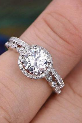 round-cut-halo-pave-setting-moissanite-bridal-ring-set
