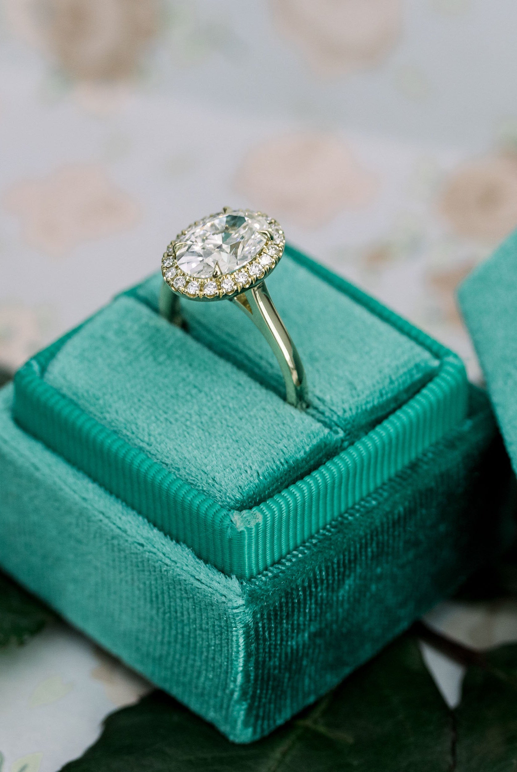 2.0CT Cathedral Set Oval Moissanite Diamond Halo Engagement Ring For Her