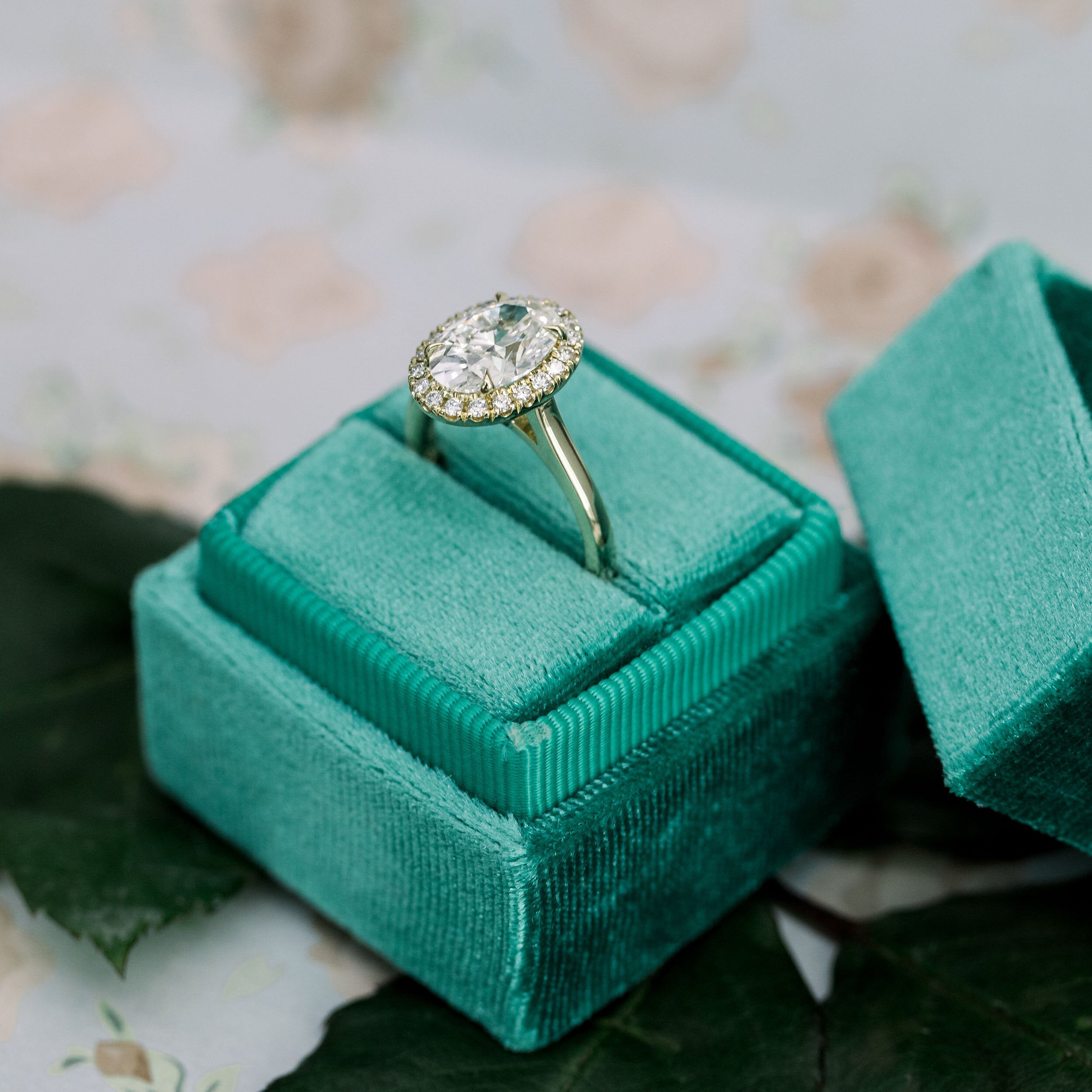 2.0CT Cathedral Set Oval Moissanite Diamond Halo Engagement Ring For Her