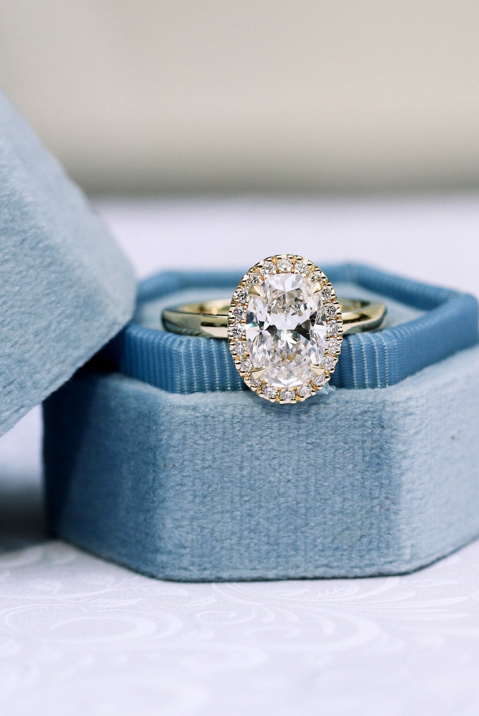 2.0CT Cathedral Set Oval Moissanite Diamond Halo Engagement Ring For Her