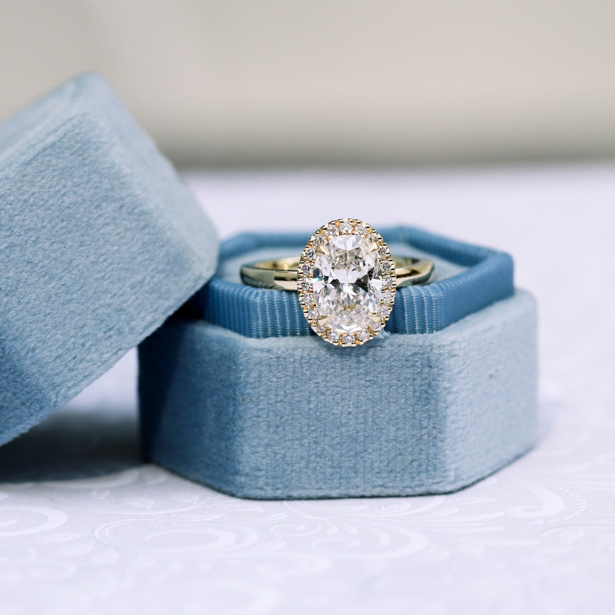 2.0CT Cathedral Set Oval Moissanite Diamond Halo Engagement Ring For Her