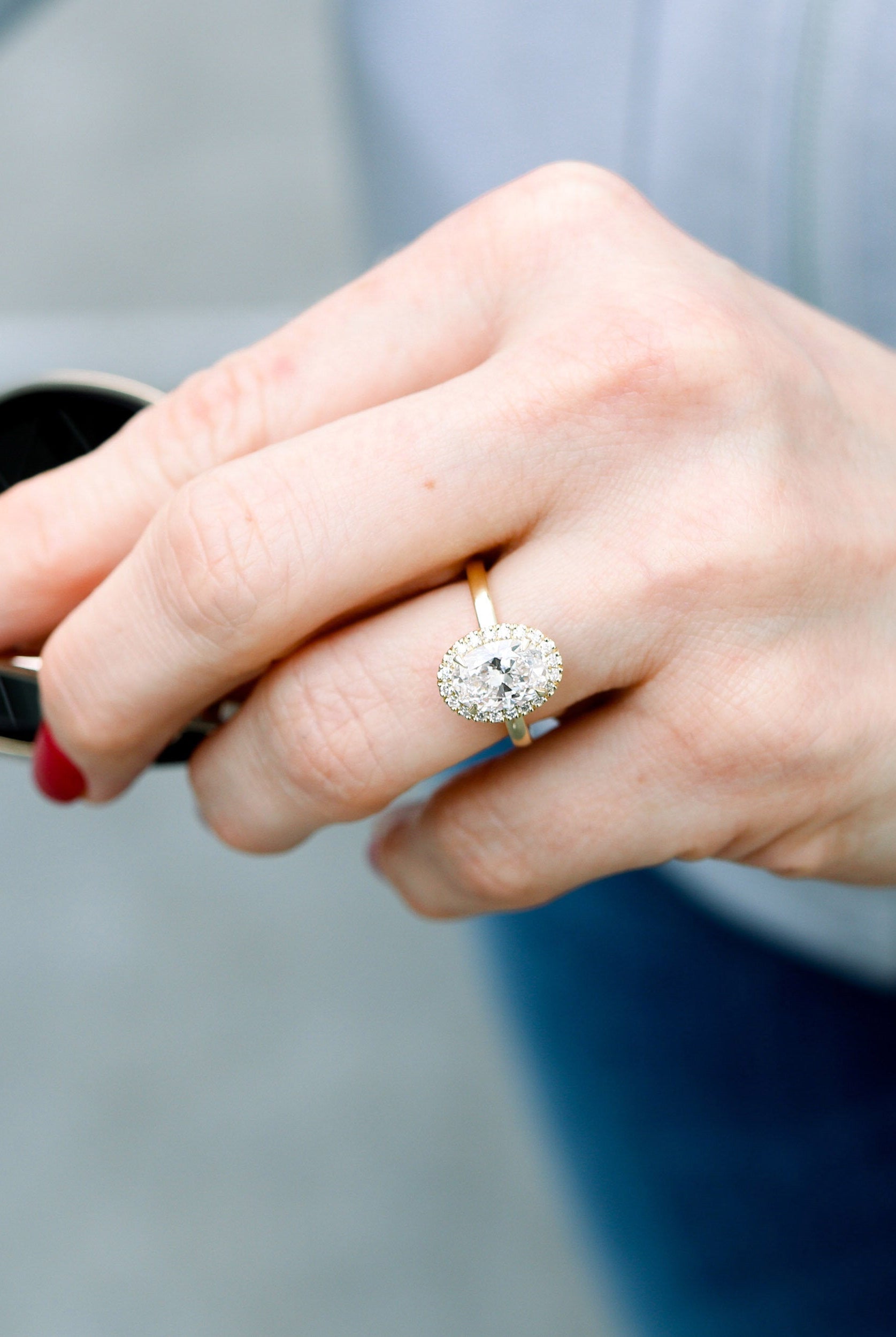 2.0CT Cathedral Set Oval Moissanite Diamond Halo Engagement Ring For Her