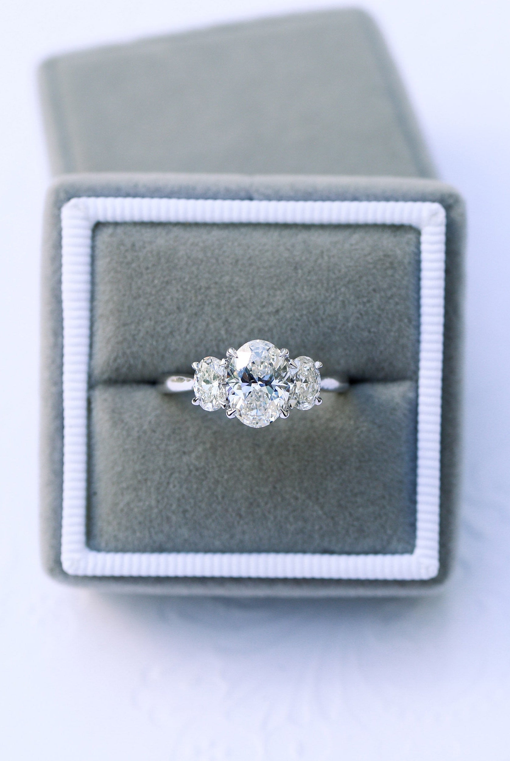 1.50CT Oval Three Stone Moissanite Diamond Solitaire Engagement Ring For Women