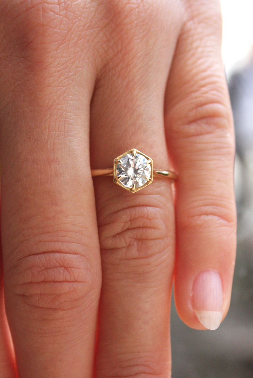 1.0CT Round Hexagon Shape Moissanite Diamond Solitaire Engagement Ring