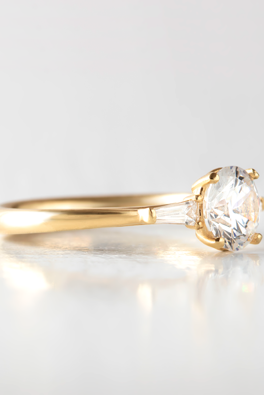 Custom moissanite jewelry sets