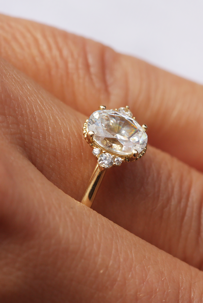 1.33CT Oval Cluster Moissanite Diamond Solitaire Engagement Ring In Solid Gold