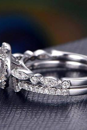 round-cut-halo-pave-setting-moissanite-bridal-ring-set