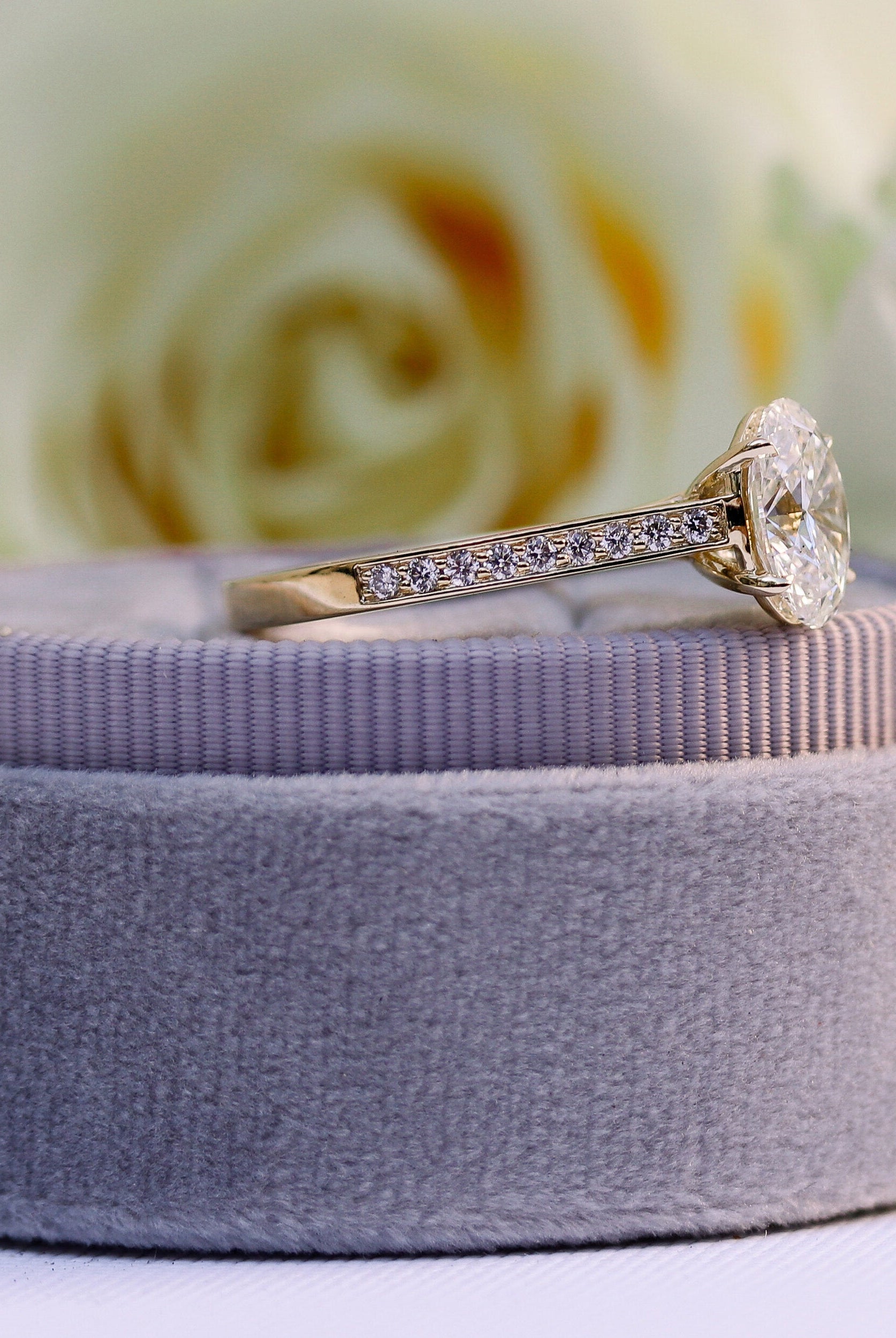 Moissanite Diamond Ring