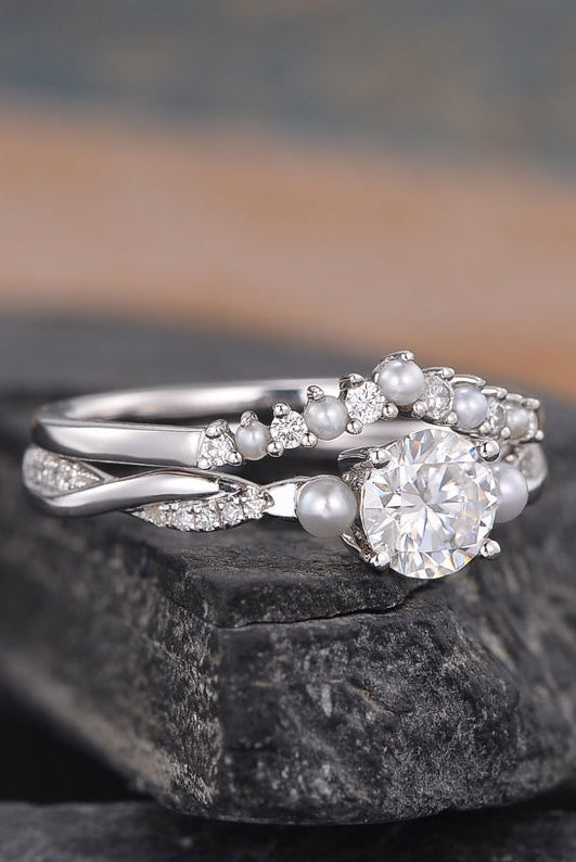 round-twisted-pave-moissanite-bridal-ring-set