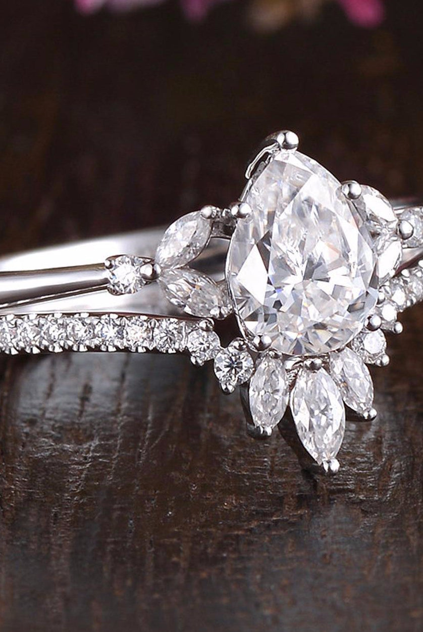 pear-cluster-moissanite-bridal-ring-set