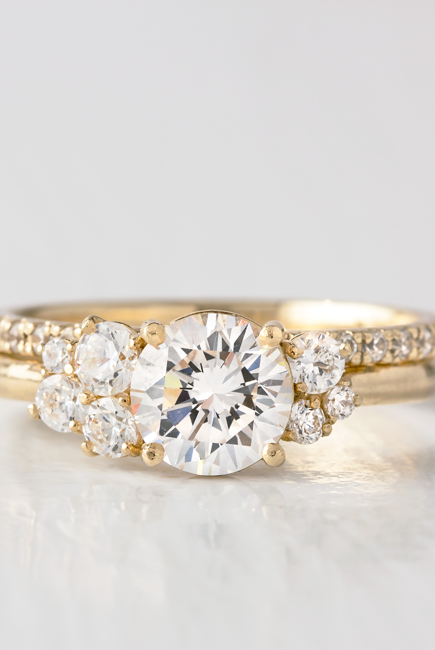 1.0CT Round Cluster Moissanite Diamond Solitaire Engagement Ring In Solid Gold