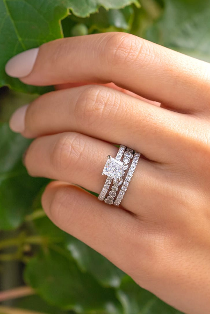 round-cut-full-eternity-moissanite-wedding-band