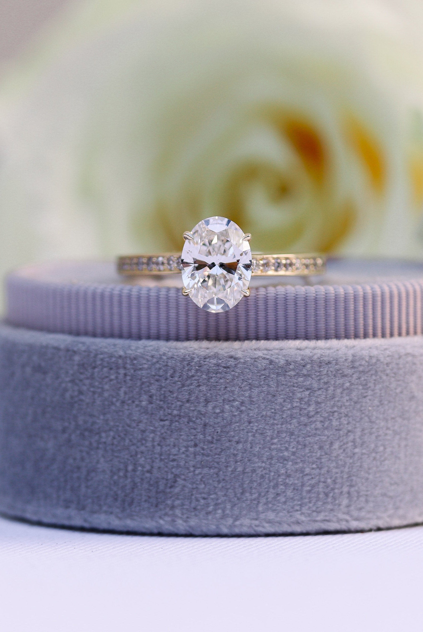 Sustainable bridal jewelry