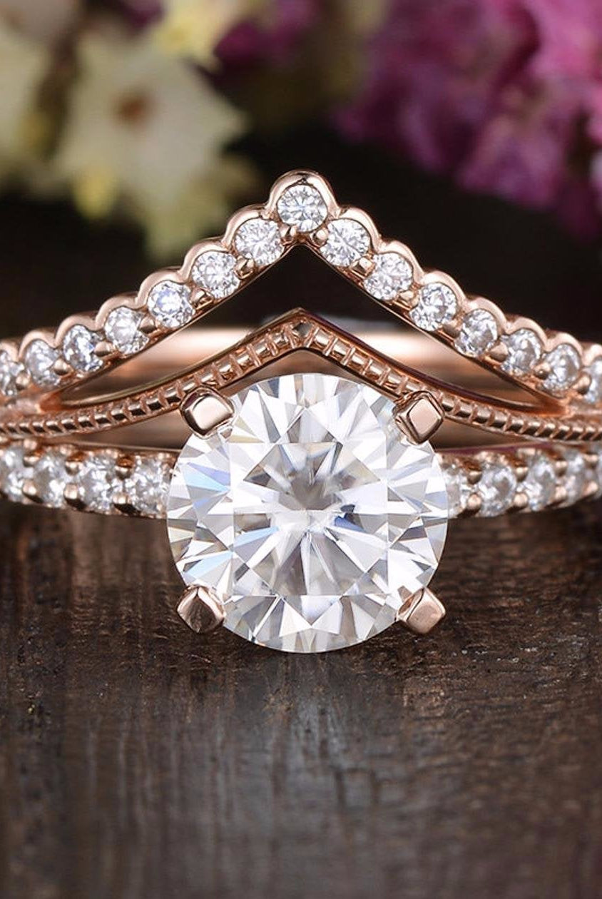 1-0-ct-round-cut-solitaire-pave-moissanite-bridal-ring-set