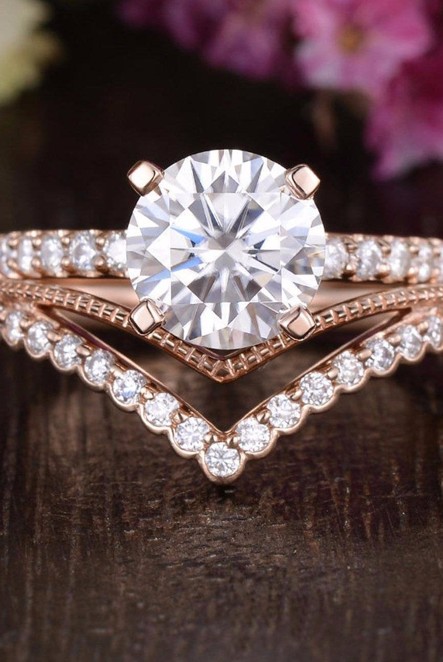 1-0-ct-round-cut-solitaire-pave-moissanite-bridal-ring-set