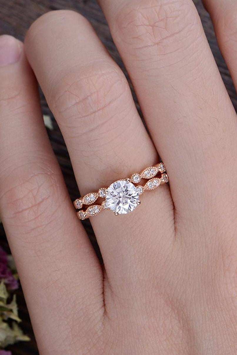 1-0-ct-round-cut-solitaire-milgrain-style-moissanite-bridal-ring-set