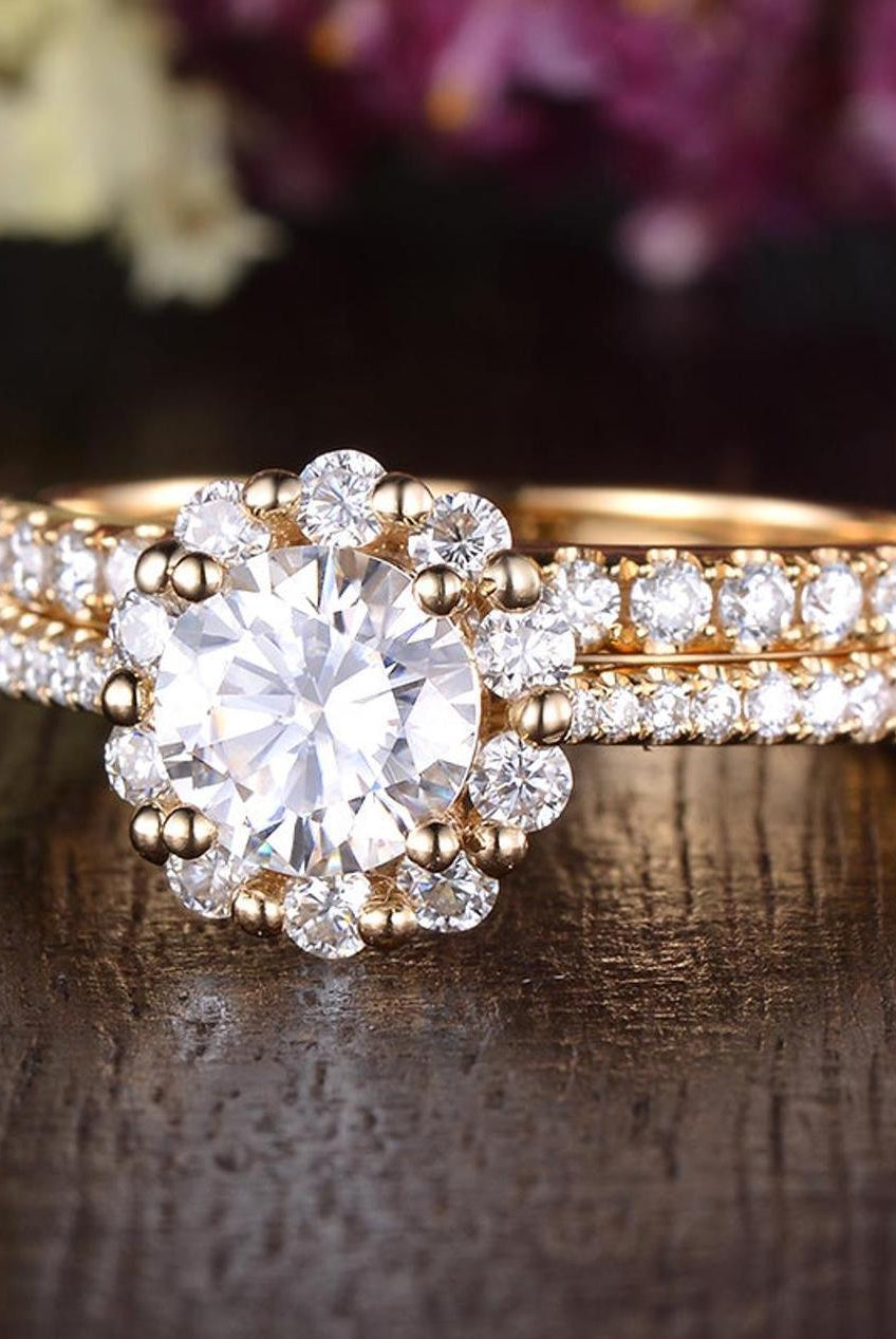round-halo-pave-moissanite-bridal-ring-set