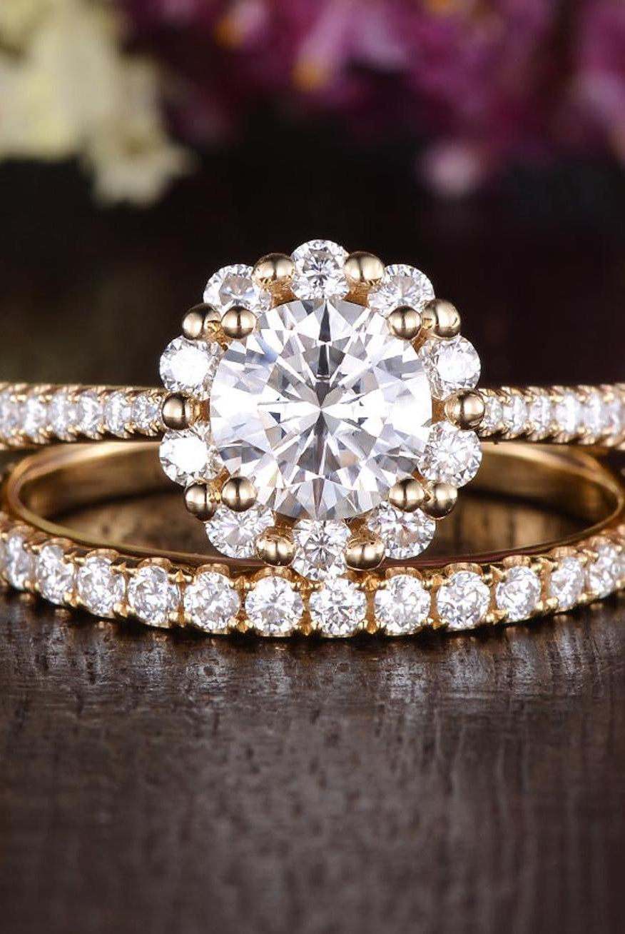 round-halo-pave-moissanite-bridal-ring-set