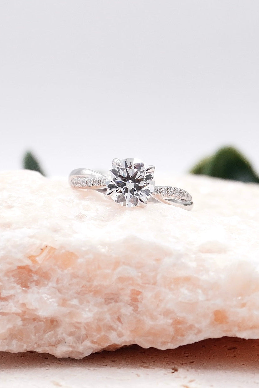 Round Cut Diamond Infinity Moissanite Engagement Ring For Her