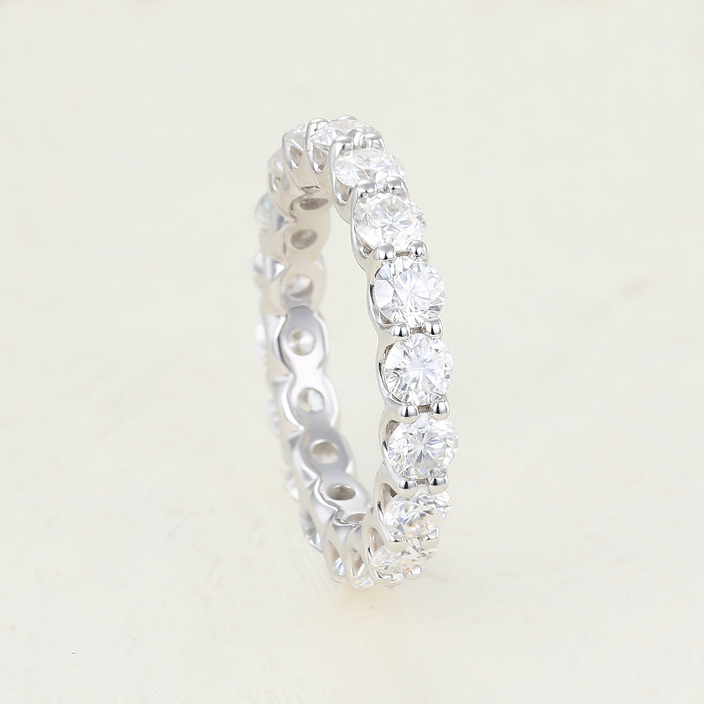 round-shaped-moissanite-full-eternity-wedding-band